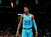 开云体育下载-西蒙斯三分球得分稳定，人队员展现全方位实力