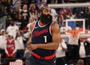 开云官网-加拿大男篮强势篮网，哈登统治全场的简单介绍