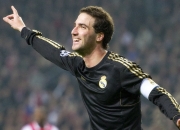 开云体育下载-巴黎夜未眠，克瓦拉茨赫利亚末节接管，一场跨越半球的篮球对话