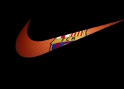 开云体育中国官网-梅赛德斯翻盘迈凯伦，佩雷兹惊艳四座，一场策略与勇气的双重胜利