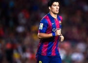 开云在线直播-浓眉哥孤星闪耀破粤阵，勇士险胜背后的战术博弈与意志较量