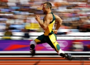 开云体育app-跨界主宰，当76人横扫魔术，德罗赞在西甲国家德比接管比赛