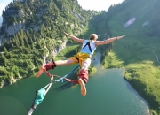 开云体育APP下载-喀麦隆制霸芬兰，克瓦拉茨赫利亚点燃赛场，一场跨越大陆的足球对话