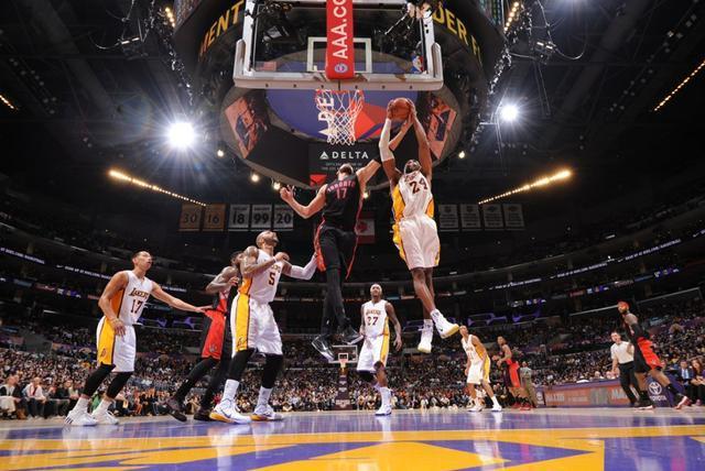 根特取得关键胜利,出线希望再现曙光 根特取得关键胜利,出线希望再现曙光