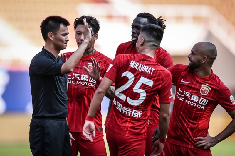 上海海港战胜广州富力，取得重要三分的简单介绍