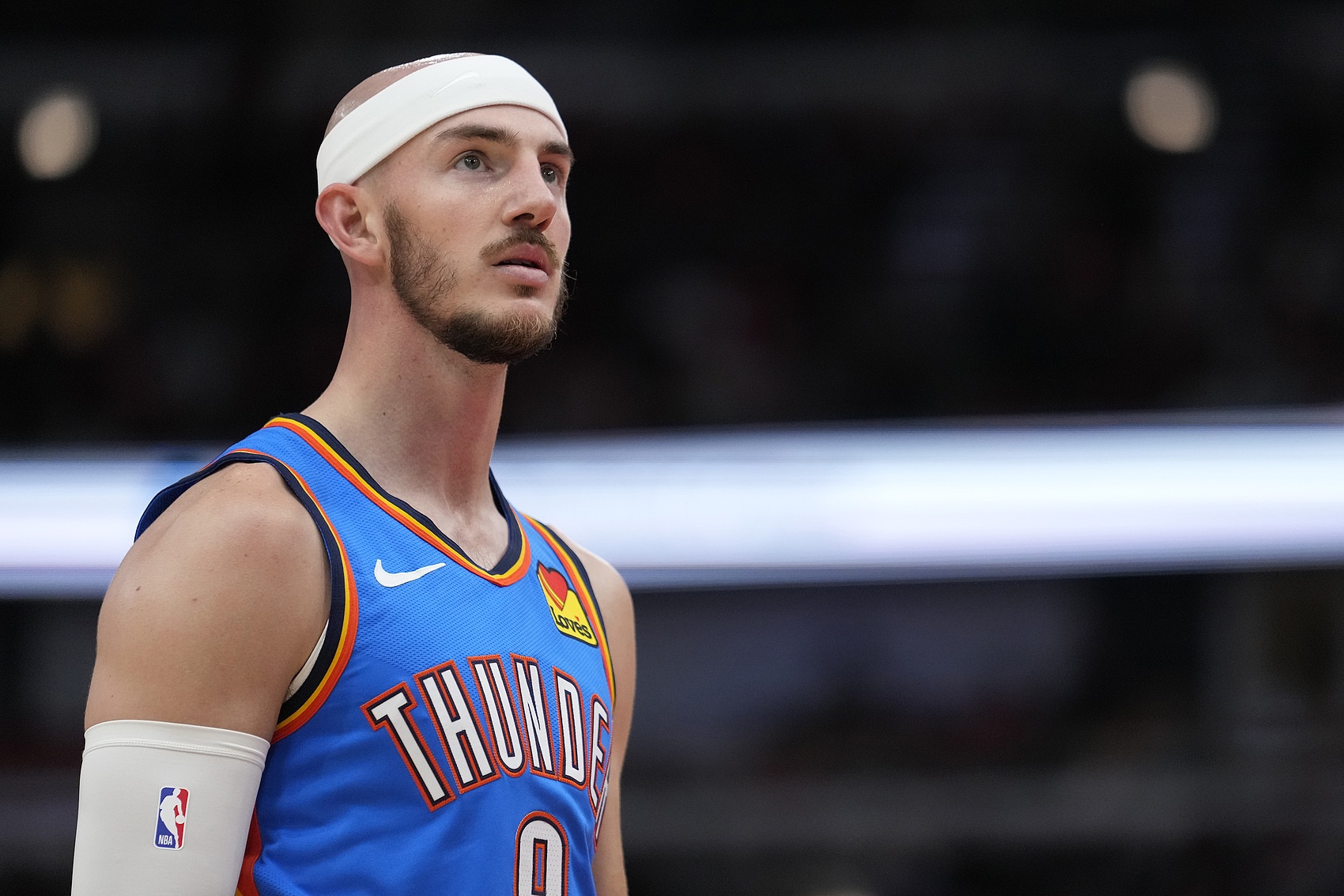 包含加拿大男篮爆冷雄鹿B队，卡鲁索高光表现的词条