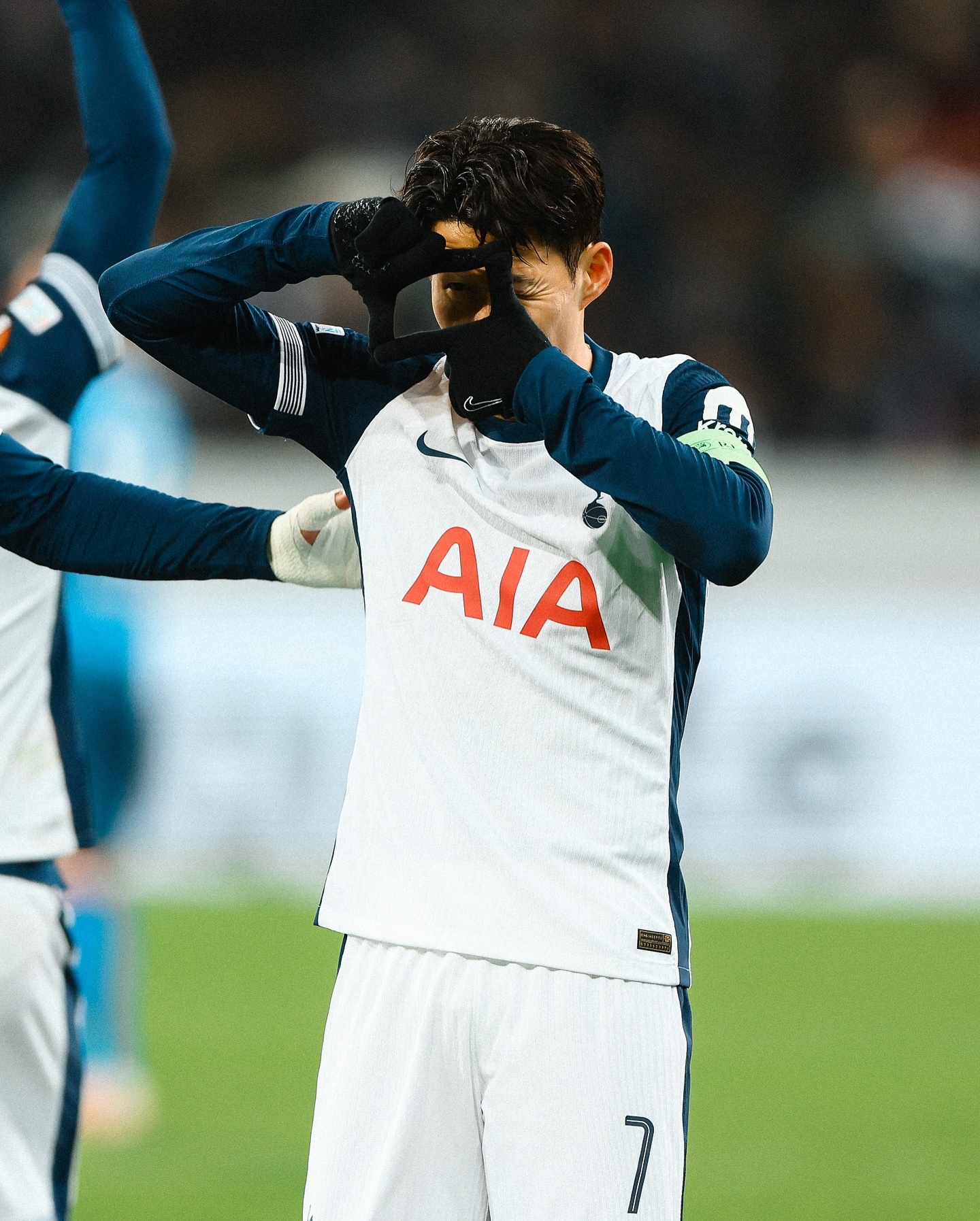 包含马德里竞技翻盘勒沃库森，孙兴慜完成帽子戏法的词条