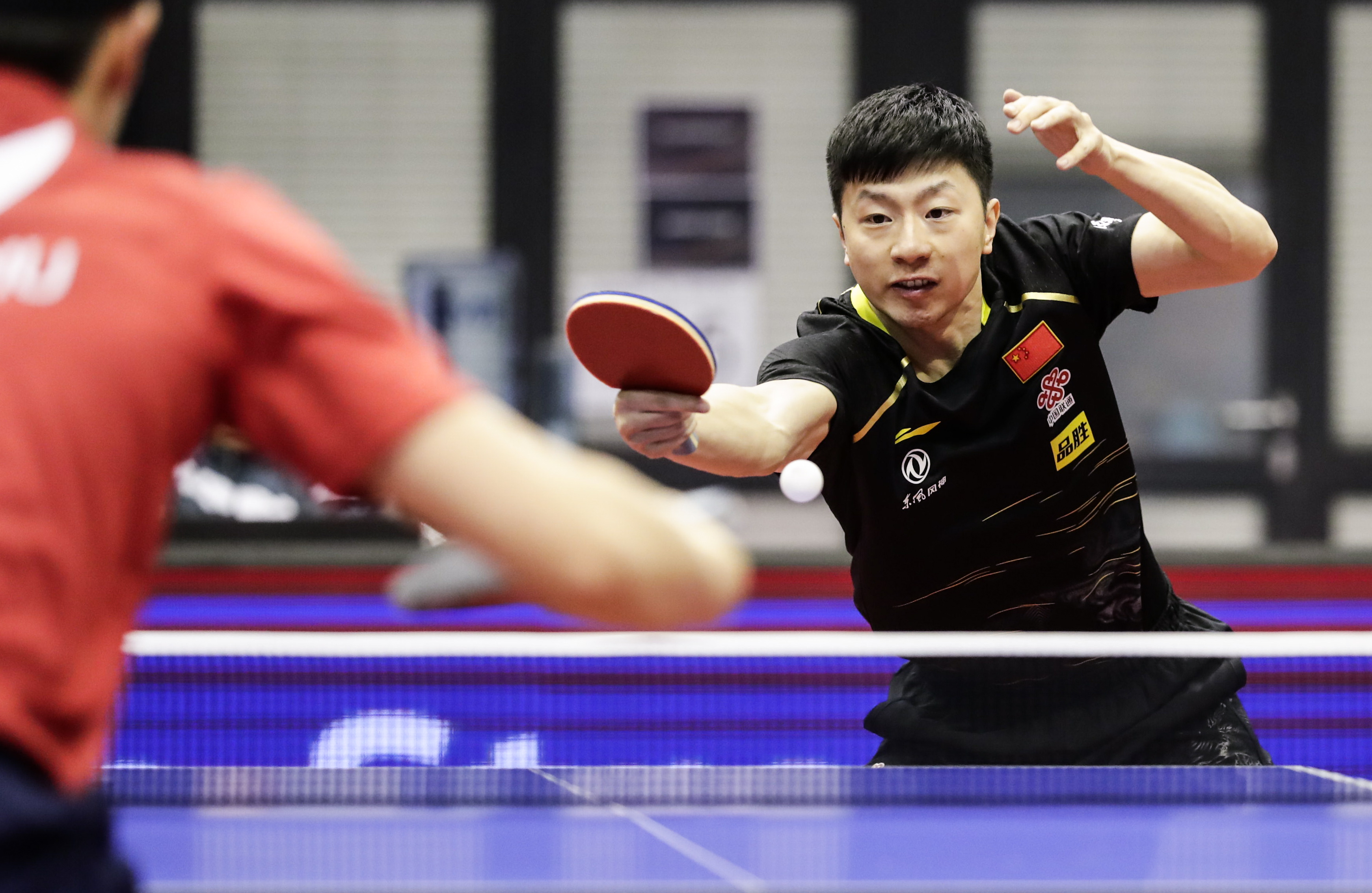 关于德国队完胜英格兰队，梁靖崑点燃赛场的信息