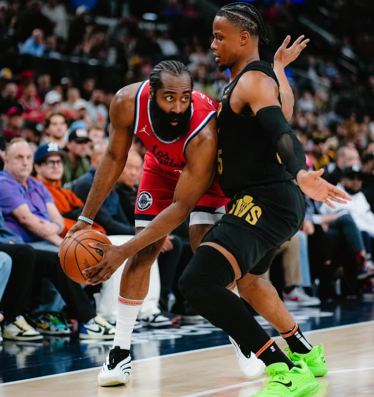 关于快船与雄鹿大战在即,球员状态备受关注的信息 关于快船与雄鹿大战在即,球员状态备受关注的信息