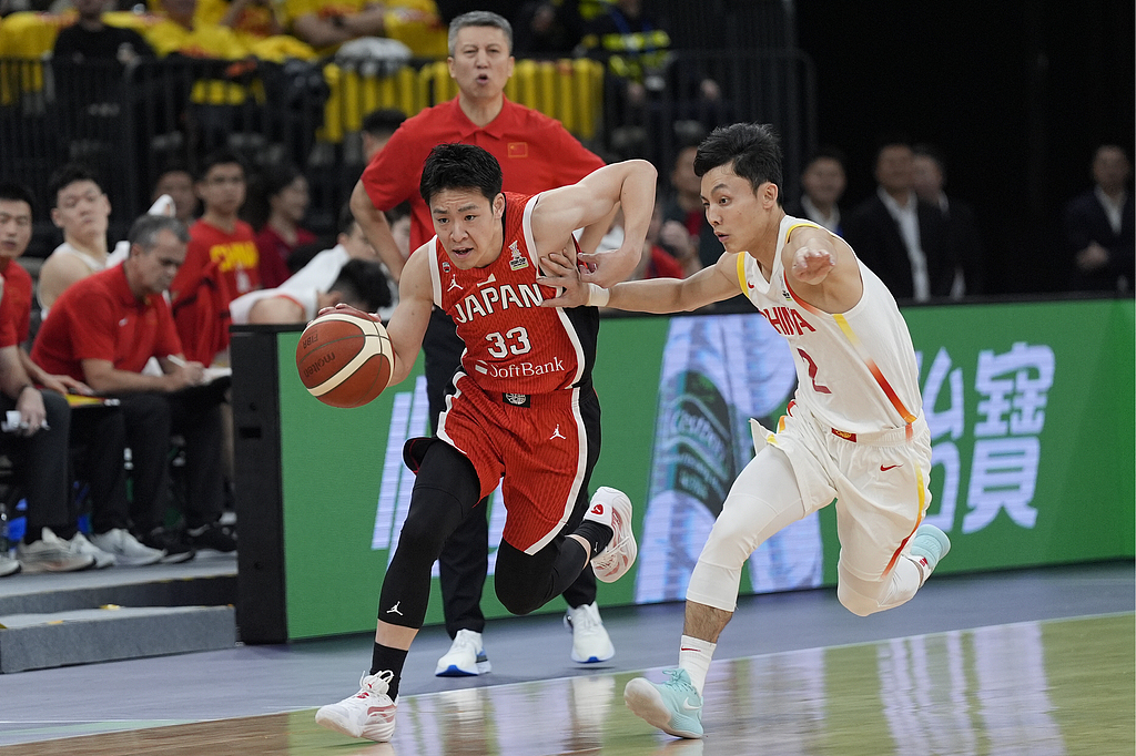 包含香港男篮实力强劲，期待下轮对决的词条