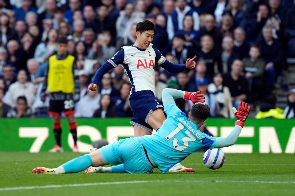 热刺主场大胜诺里奇，凯恩斩获制胜进球