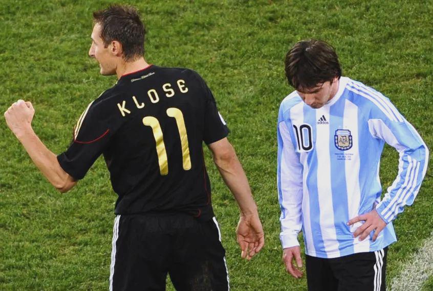 足坛新星崛起，造成对手沉重压力