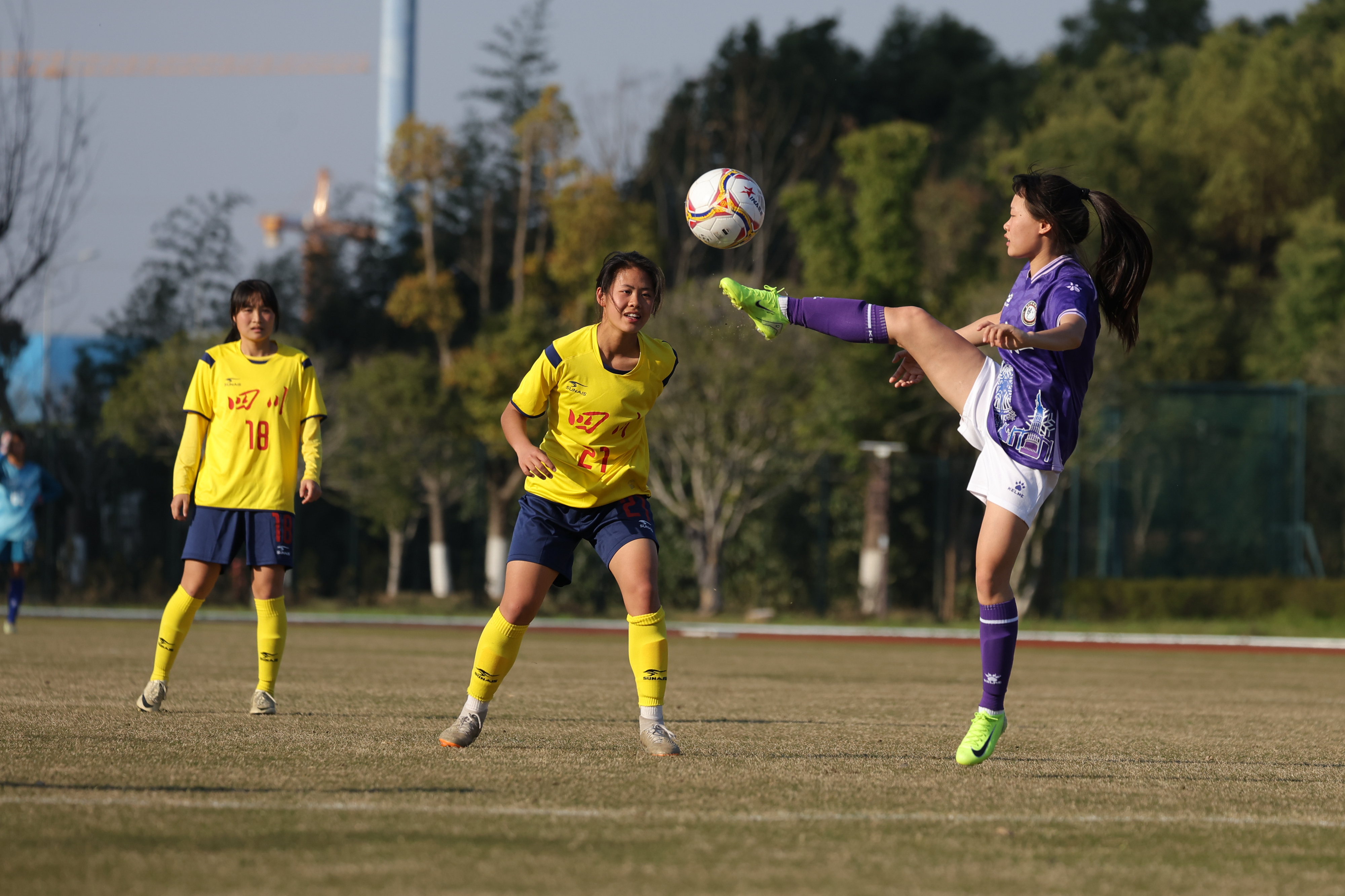 包含合肥迎来了一场国际女子足球友谊赛的词条