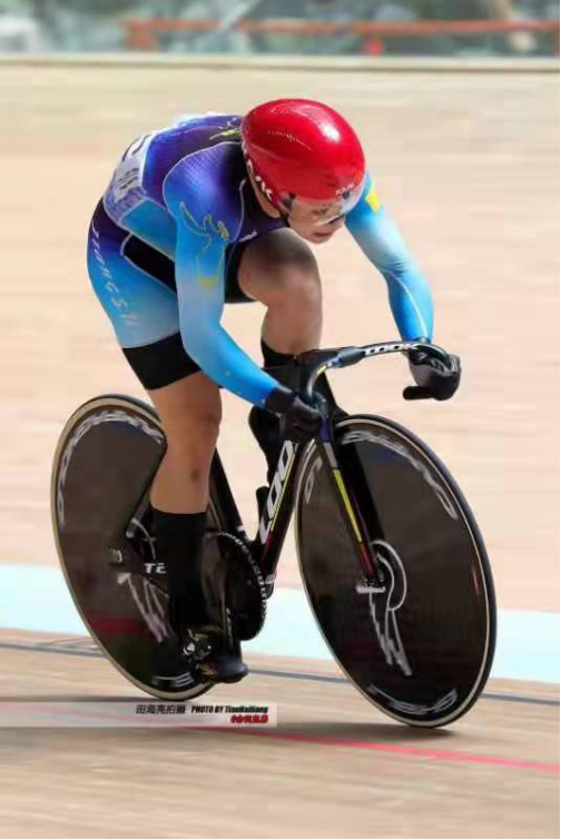 荷兰自行车选手取得优异成绩