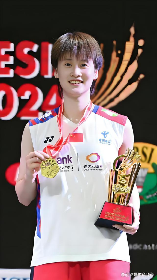 泰国队横扫法国队，陈雨菲惊艳四座