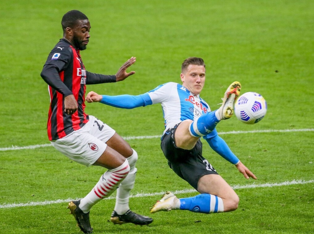 包含尤文险胜罗马，乔瓦尼·雷纳爆发神勇的词条