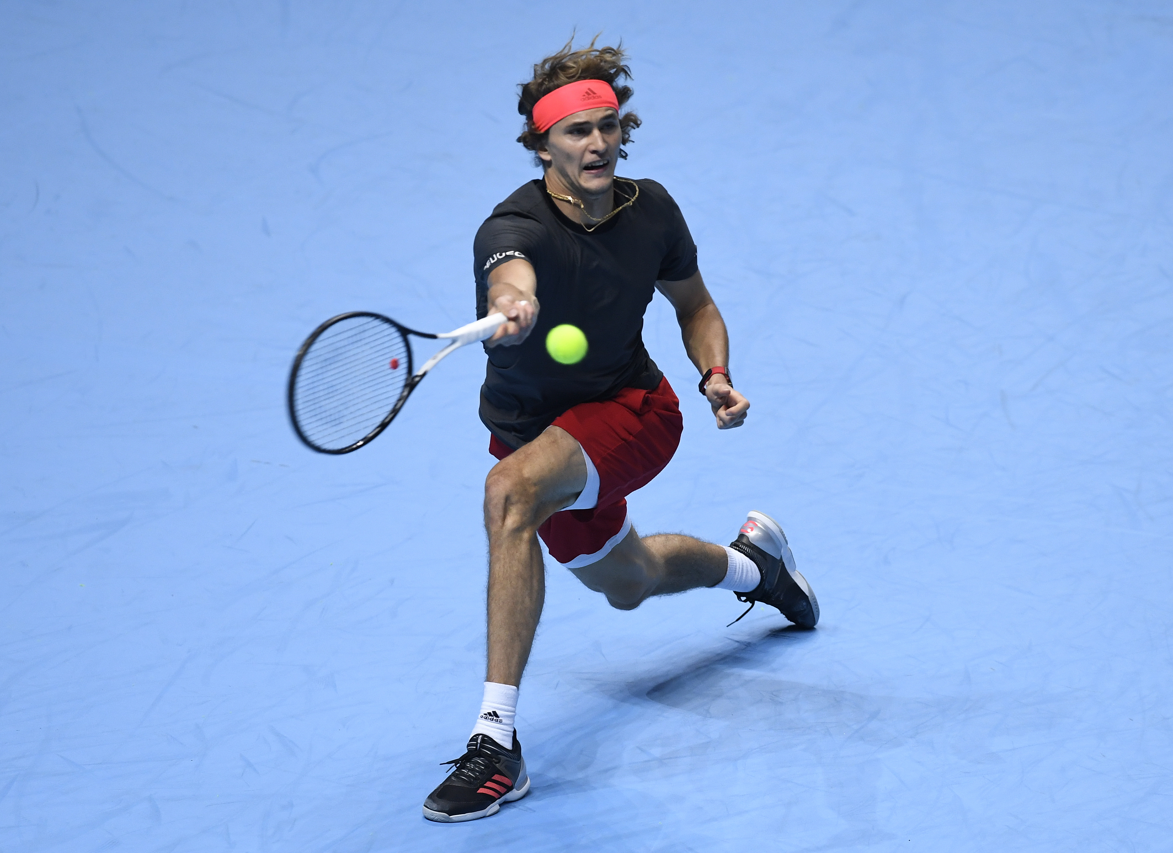 意大利网球队爆冷美国网球队，兹维列夫送出助攻