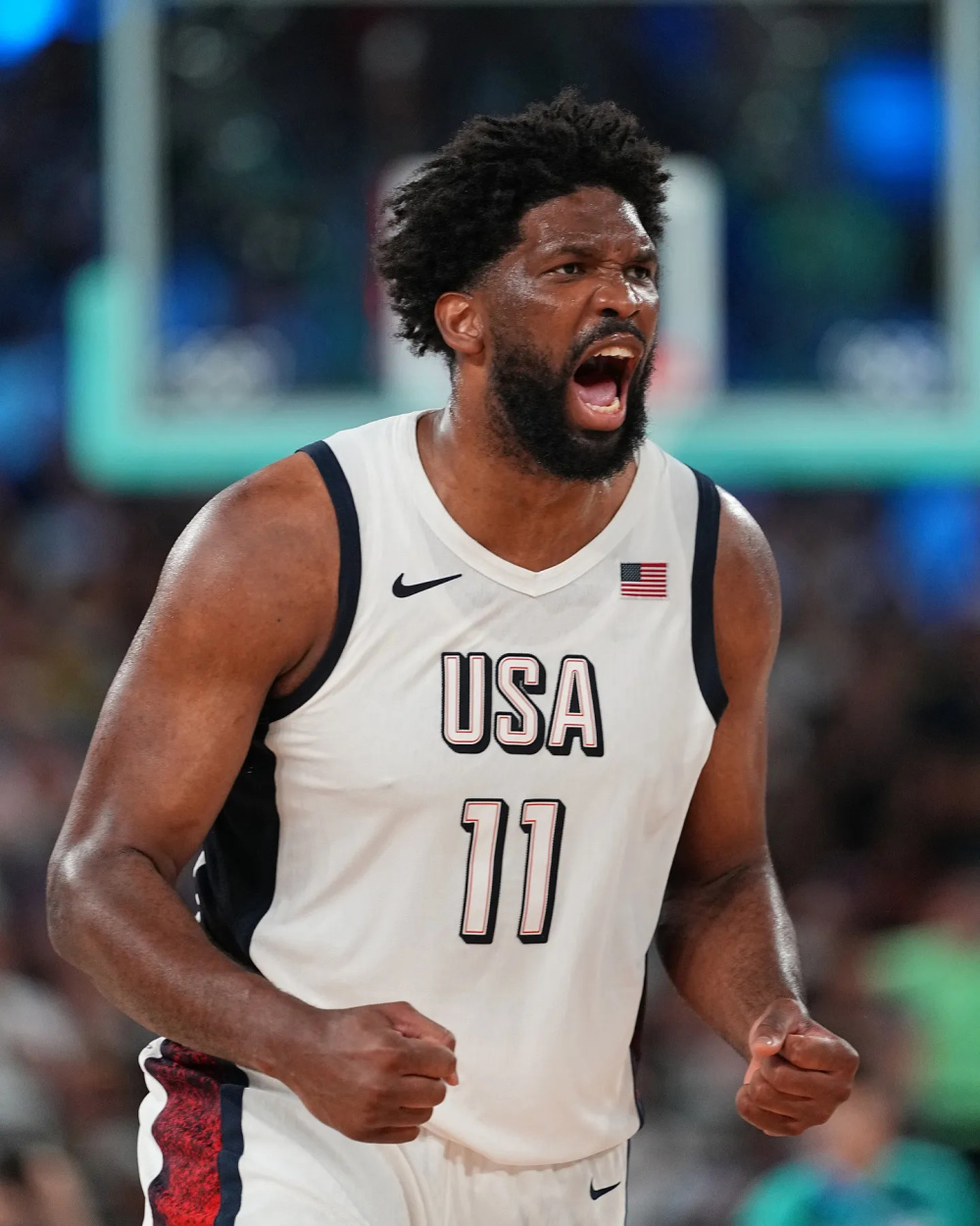 鹈鹕绝地反击巴西男篮，恩比德爆发神勇的简单介绍