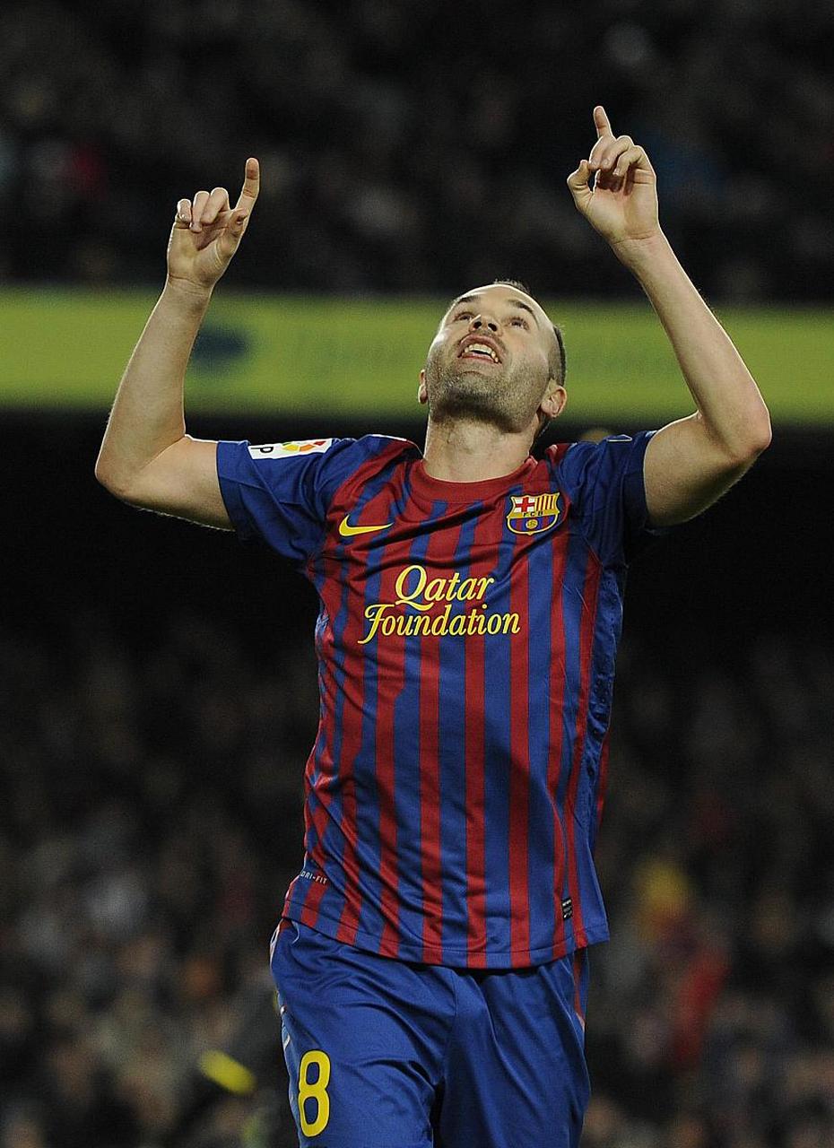 包含瑞士爆冷日本，梅西完成帽子戏法的词条