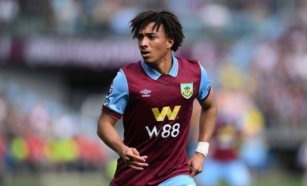 包含伯恩利欲夺客场胜利,挑战富勒姆的词条 包含伯恩利欲夺客场胜利,挑战富勒姆的词条