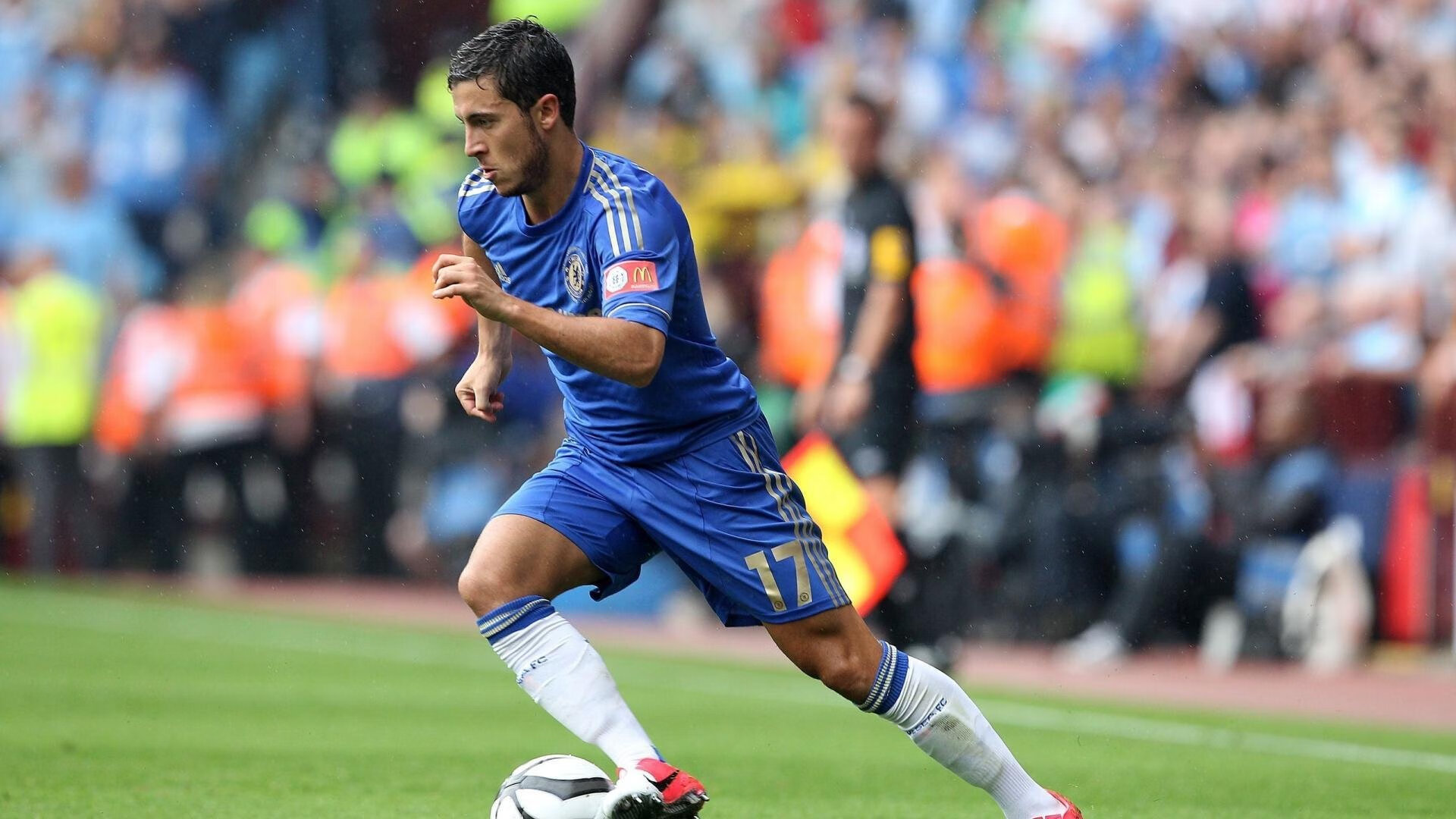 活塞强压广东队，马克西展现巨星价值