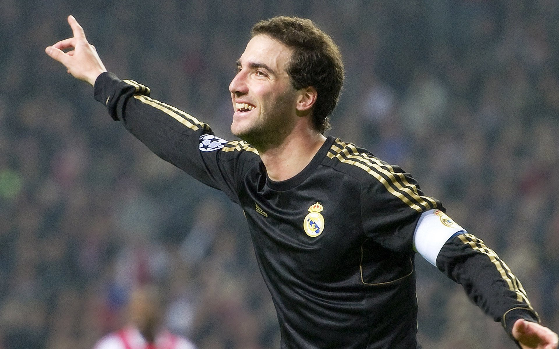 巴黎夜未眠,克瓦拉茨赫利亚末节接管,一场跨越半球的篮球对话