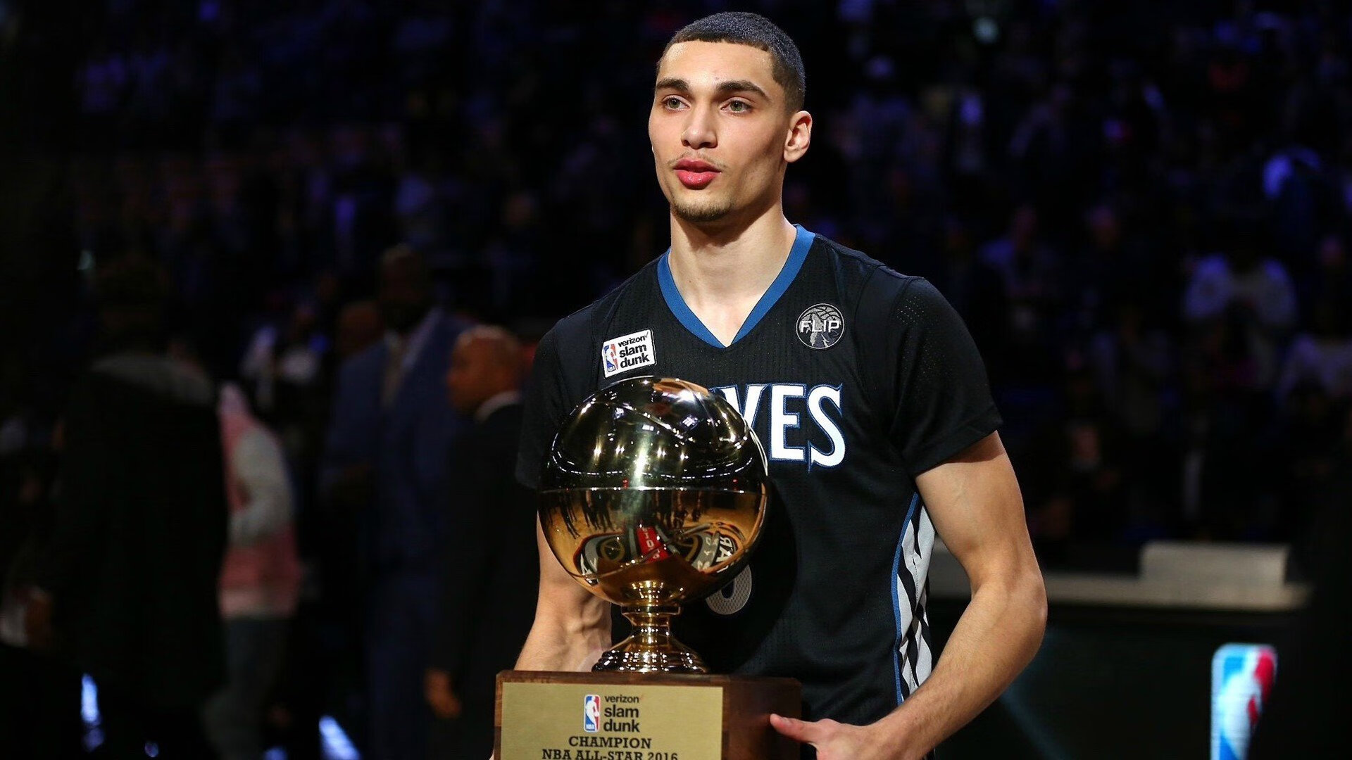 赛道上的历史性瞬间，皮亚斯特里刷新纪录，梅赛德斯绝杀红牛二队