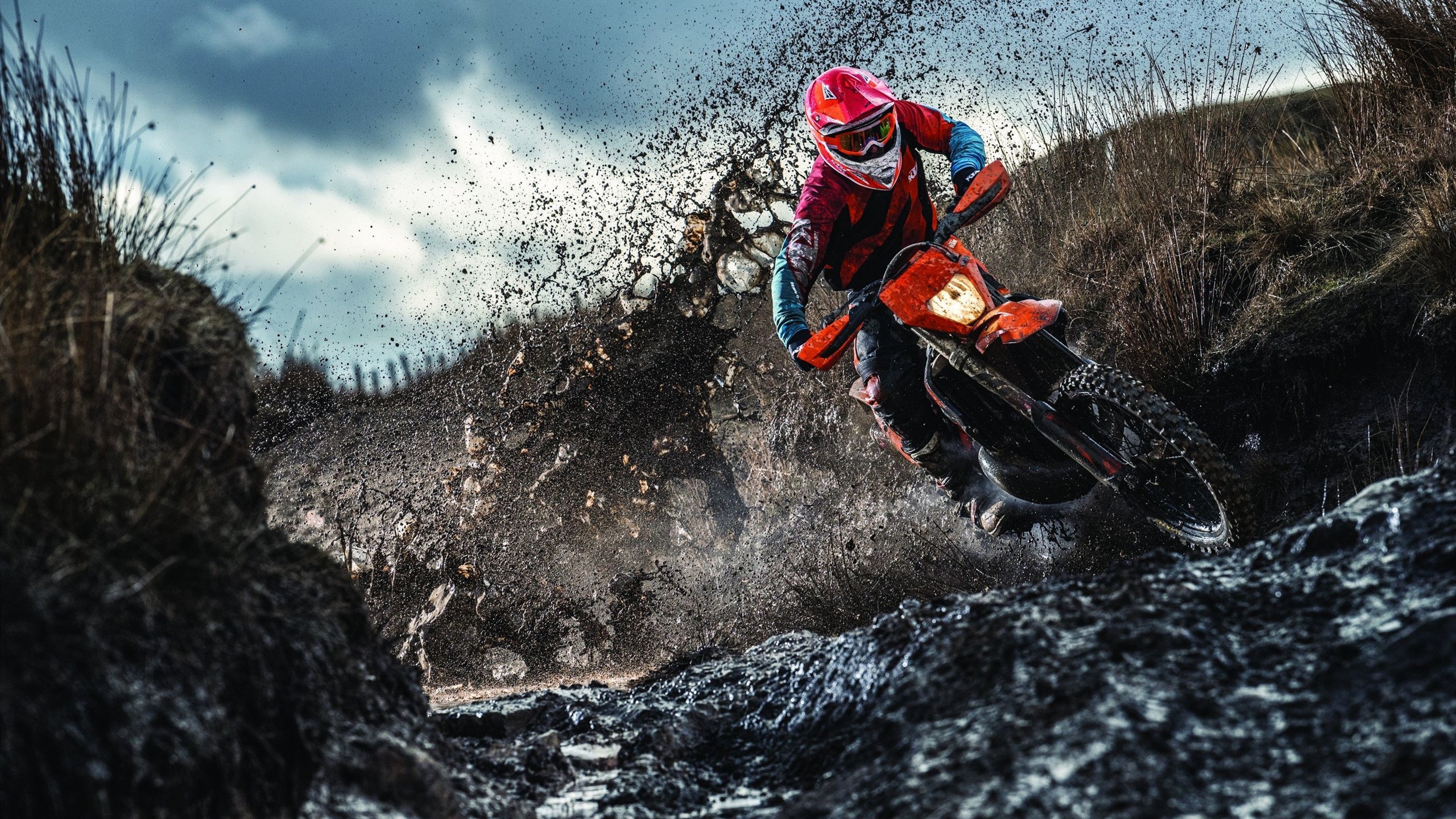 羽坛奇迹夜，印尼队险胜法国队，黄鸭组合点燃赛场